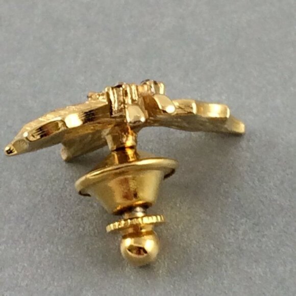 Vintage Christmas Holly Rhinestone Berries Tie Tack Lapel Pin Goldtone Metal - Picture 9 of 12